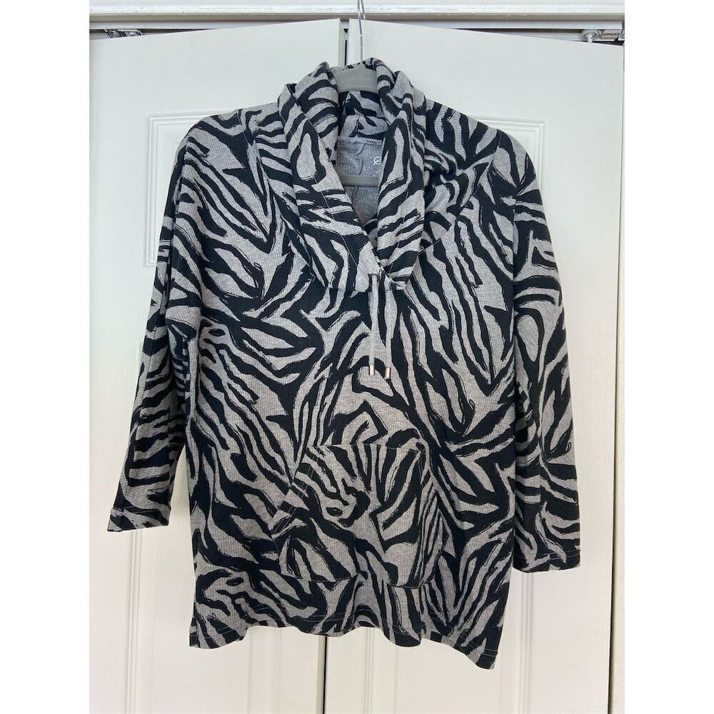 Style & Co. Sport Women's Gray Cowl Neck Animal Print Sweater M